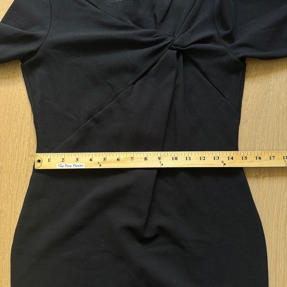 Emporio Armani Elegant Black midi Sleeve Dress Audrey Hepburn - Picture 13 of 16